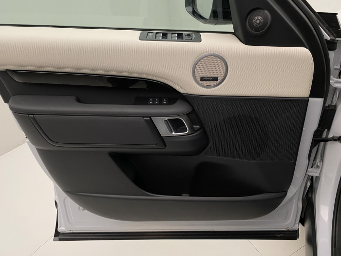 Land Rover Discovery D250 SE AWD AUT REZERVACE 3.0 d SE