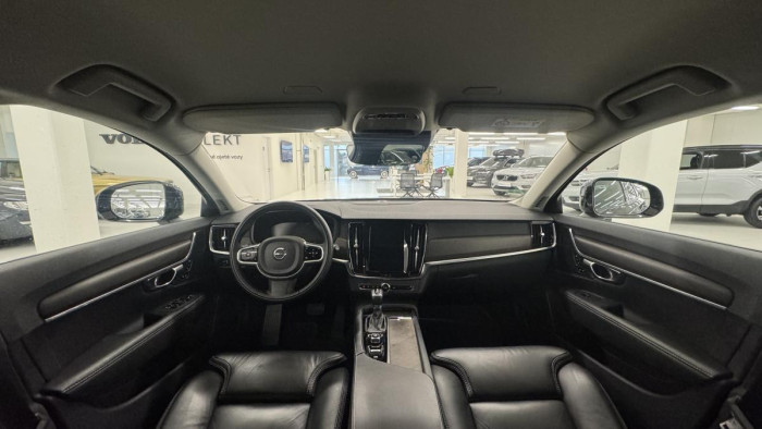 Volvo V90 CROSS COUNTRY D4 AWD REZERVACE 2.0 d