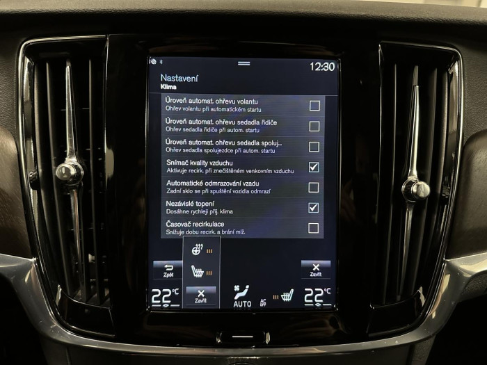 Volvo V90 CROSS COUNTRY T5 REZERVACE