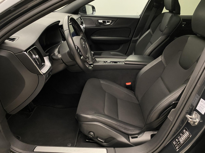 Volvo V60 D3 MOMENTUM AUT 2.0 d Momentum