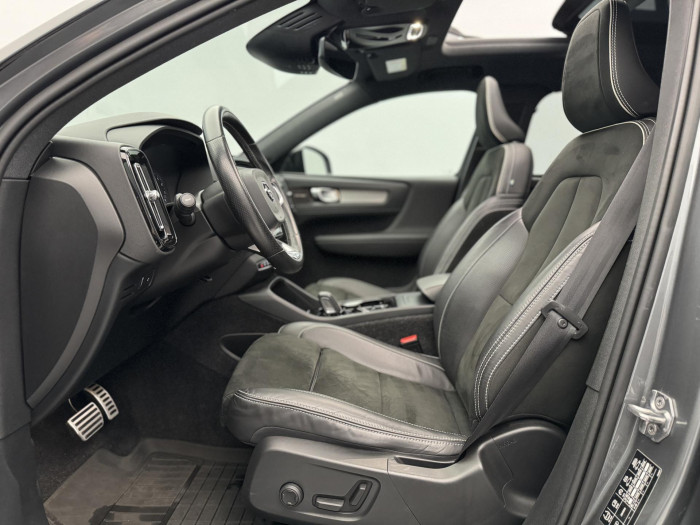 Volvo XC40 T5 AWD R-DESIGN