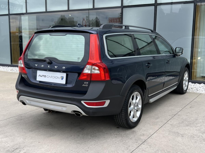 Volvo XC70 D5 AWD PARK. SENZORY Aut CZ 2.4 d