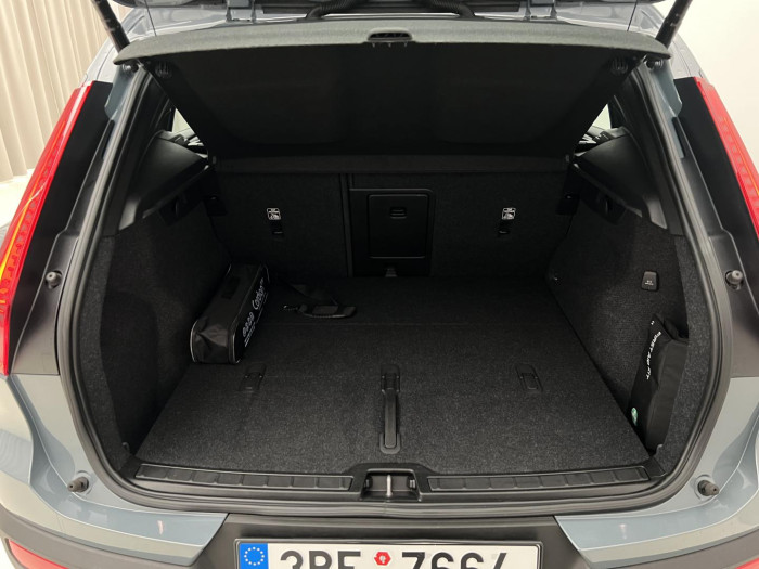 Volvo XC40 B4 MOMENTUM Aut 2.0 Momentum