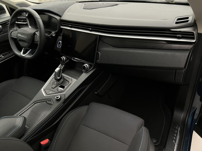 Lynk & Co 01 HEV AUT