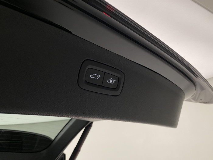 Volvo XC90 T8 AWD RECHARGE BRIGHT PLUS 7m