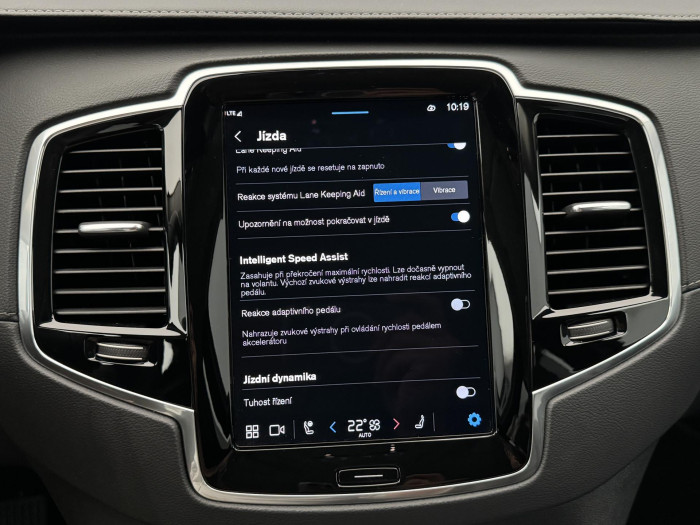 Volvo XC90 B5 AWD PLUS BRIGHT 1.maj CZ