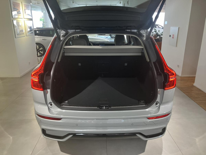 Volvo XC60 B5 AWD AUT DARK PLUS