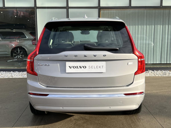 Volvo XC90 T8 AWD ULT. BRIGHT 7MÍSTNÁ Aut
