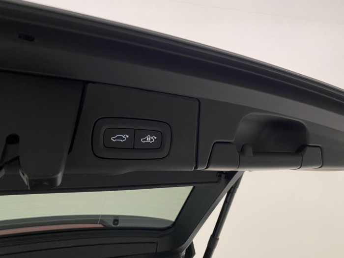 Volvo XC60 T6 AWD AUT DARK PLUS