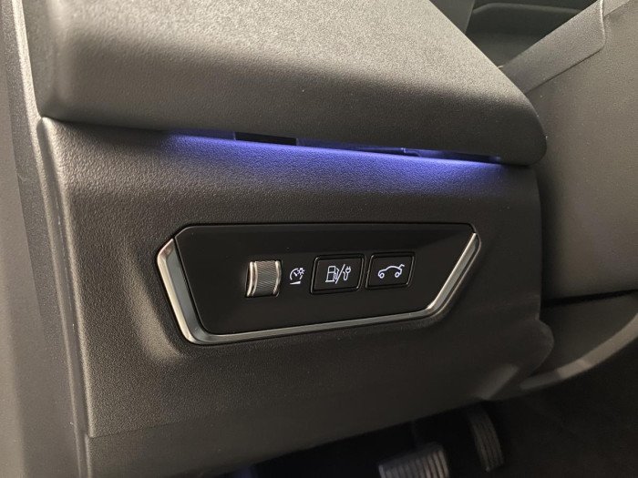 Lynk & Co 01 PHEV DCT AUT 1.maj.