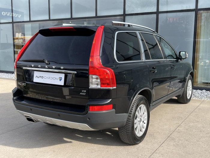 Volvo XC90 D5 AWD SUMMUM 7MÍSTNÁ 2.4 d Summum