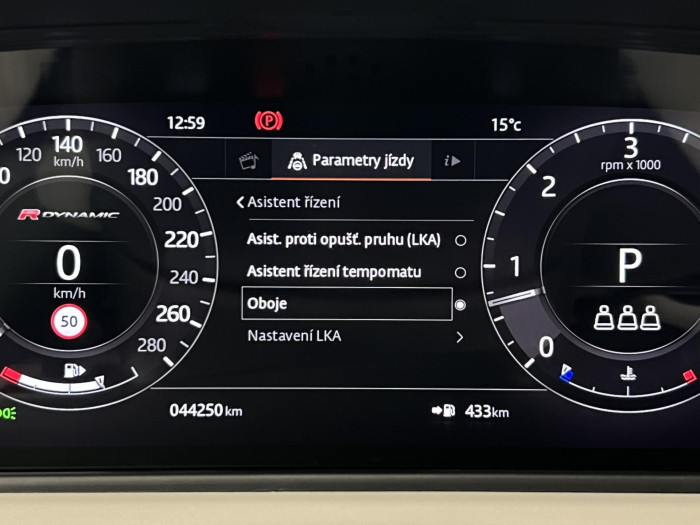 Land Rover Range Rover Velar D275 R-DYNAMIC AWD AUT CZ 3.0 d Dynamic