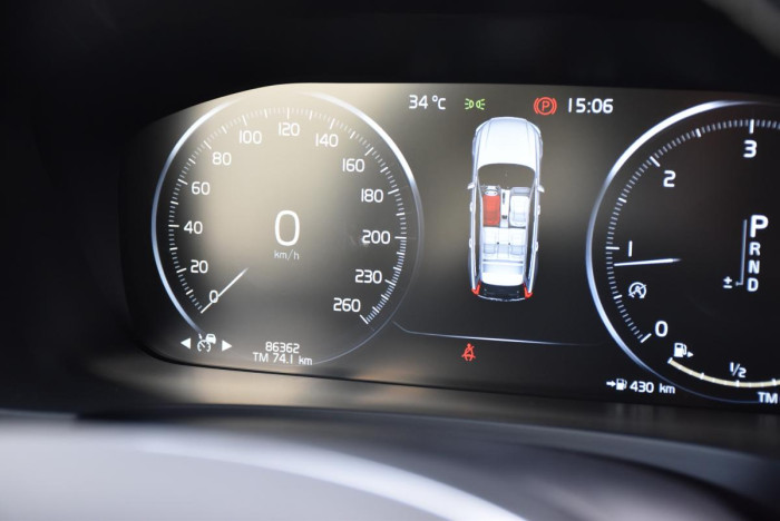 Volvo V90 D5 AWD R-Design REZERVACE 2.0 d