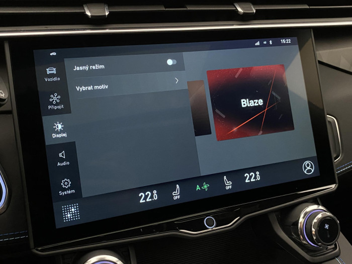 Lynk & Co 01 PHEV DCT AUT 1.maj