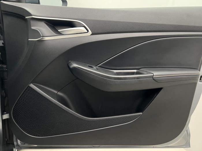 MG MG3 EXCLUSIVE HYBRID+ AUT CZ 1.maj 1.5 Exclusive