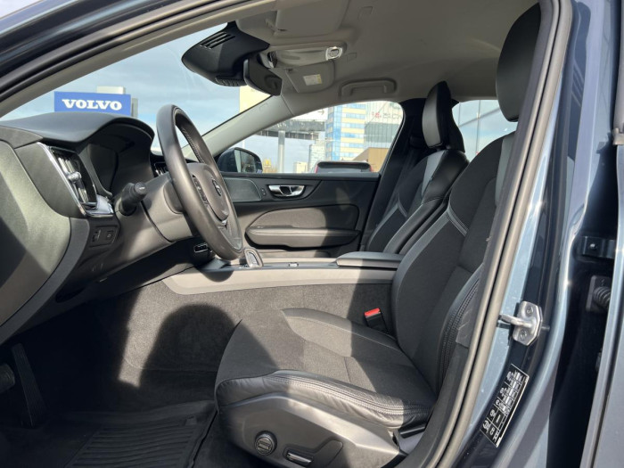 Volvo V60 B4 MOMENTUM Aut 1.maj. 2.0 Momentum