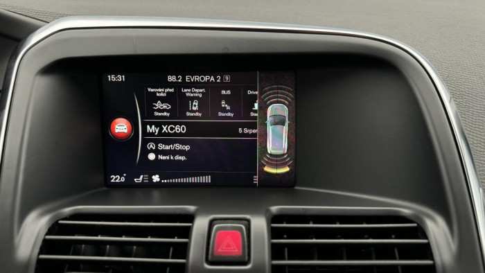 Volvo XC60 D4 AWD MOMENTUM REZERVACE 2.4 d Momentum