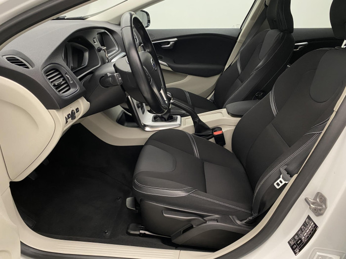 Volvo V40 D2 MOMENTUM 1.6 d Momentum