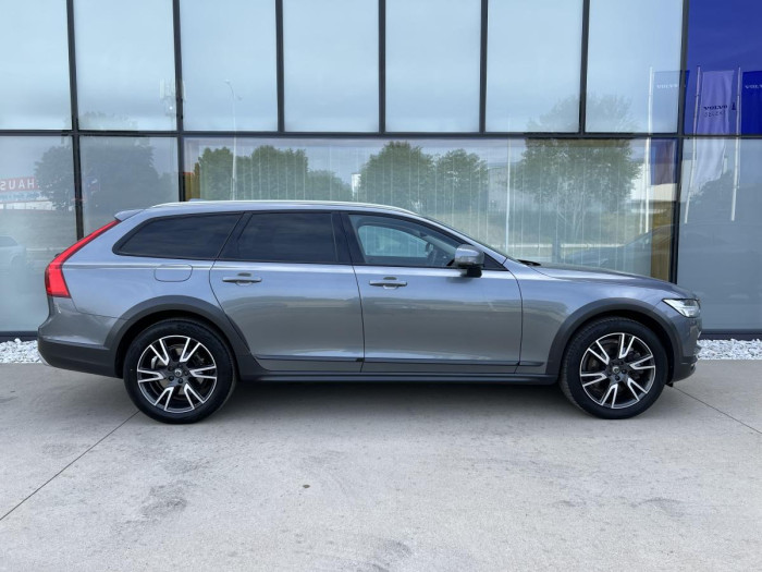 Volvo V90 CROSS COUNTRY D4 AWD Aut 1.maj 2.0 d