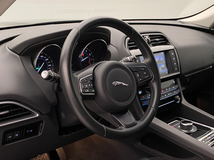 Jaguar F-Pace 35t AWD AUT REZERVACE