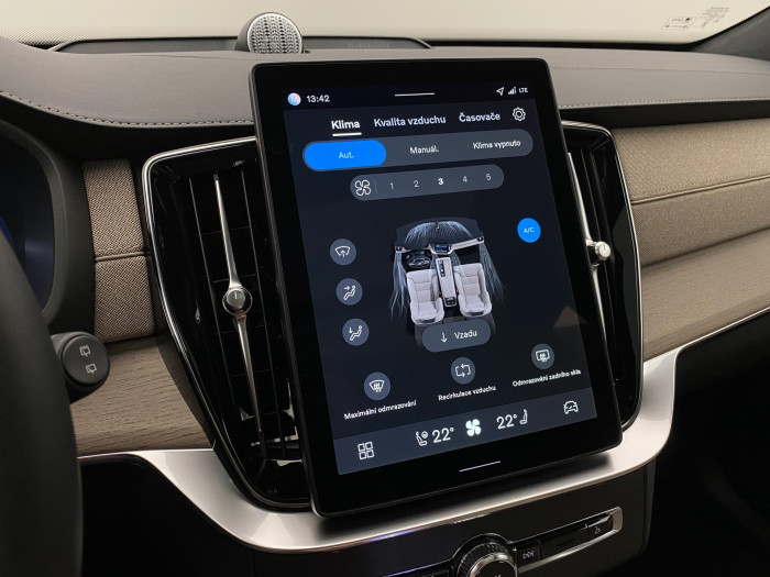 Volvo XC90 T8 AWD RECHARGE BRIGHT ULTRA 7