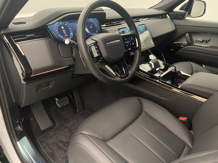 Land Rover Range Rover Sport D300 DYNAMIC SE AWD REZERVACE 3.0 d Dynamic SE