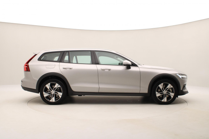 Volvo V60 CC B5 AWD ULTIMATE AUT CZ 2.0 CC CC