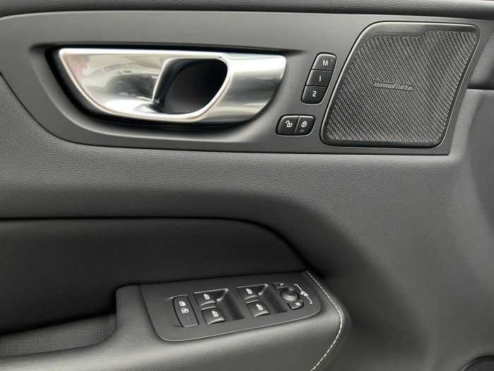 Volvo XC60 T6 AWD RECHARGE PLUS BRIGHT