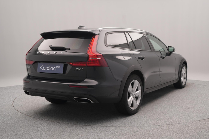 Volvo V60 CC D4 AWD MOMENTUM CZ 1.maj 2.0 d CC CC Momentum