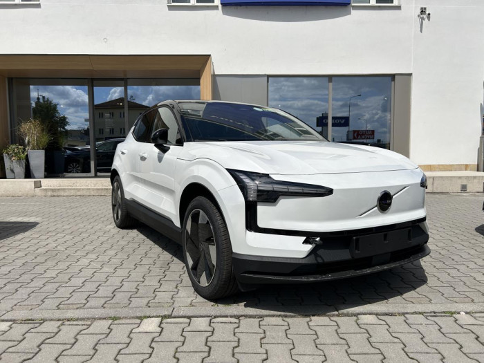 Volvo EX30 PURE ELECTRIC RECHAR. PLUS RWD Plus