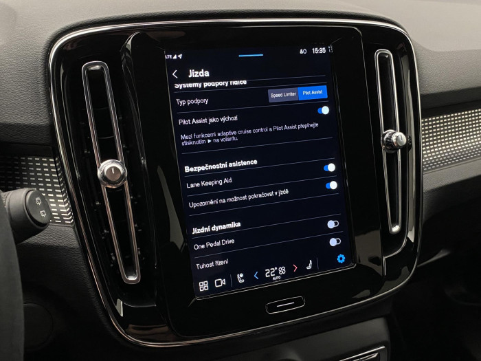 Volvo XC40 RECHARGE PLUS SINGLE MOTOR