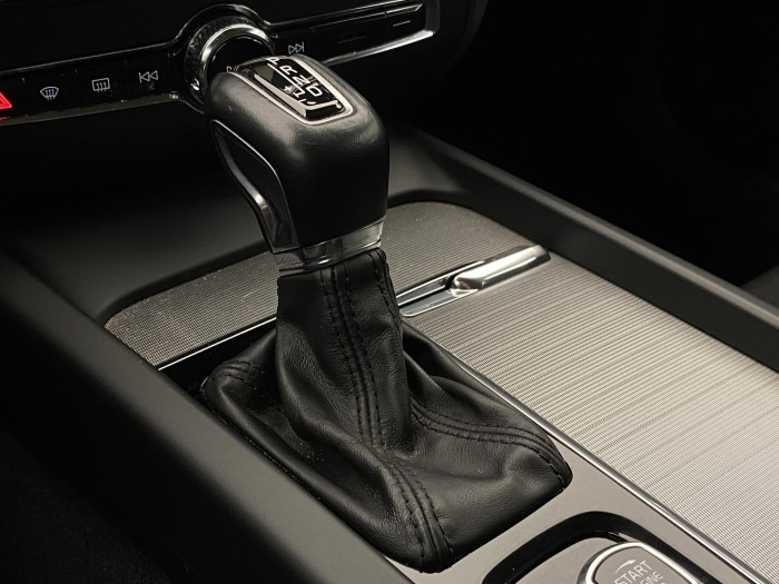 Volvo V60 CC D4 AWD MOMENTUM AUT 2.0 d CC CC Momentum