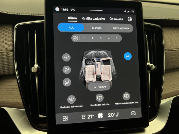 Volvo XC90 T8 AWD RECHARGE ULTRA DARK CZ