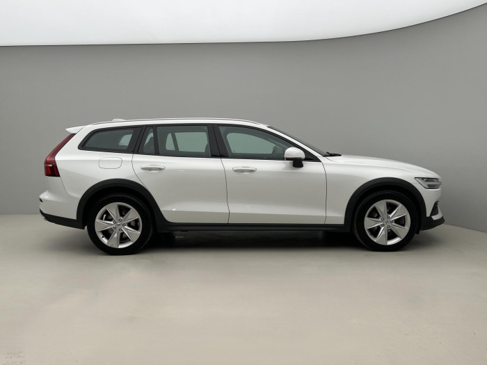 Volvo V60 CC B4 AWD AUT 1.maj 2.0 CC CC
