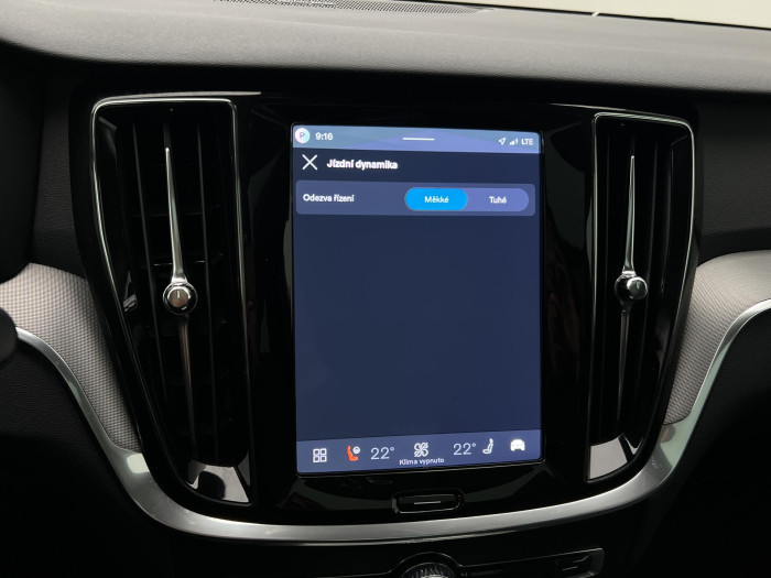 Volvo V60 B4 PLUS DARK AUT 1.maj.