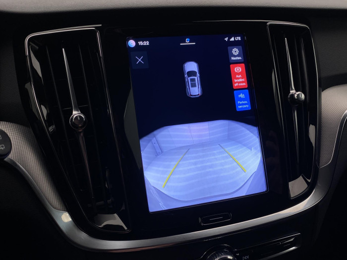 Volvo V60 T6 AWD PLUG-IN DARK PLUS CZ