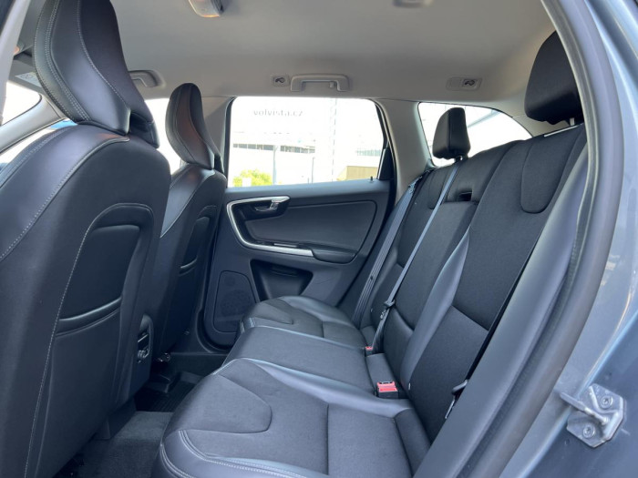 Volvo XC60 D4 AWD MOMENTUM Aut 2.4 d Momentum