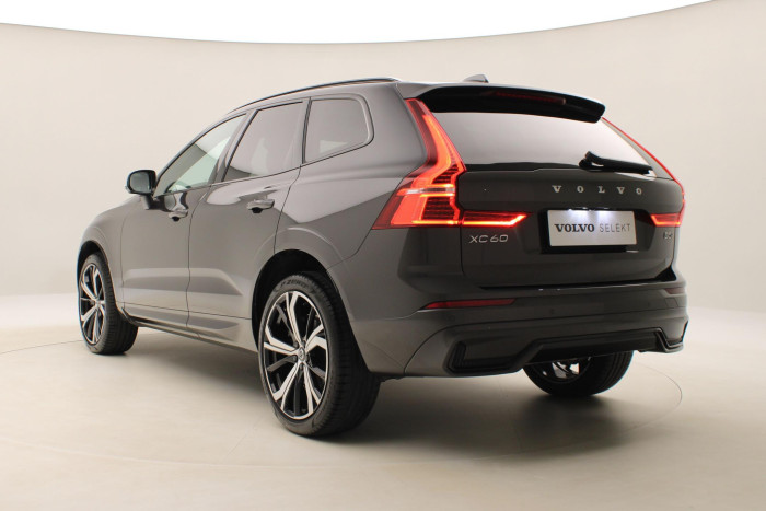 Volvo XC60 B5 AWD R-DESIGN AUT 1.maj
