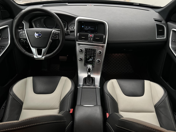 Volvo XC60 D4 AWD MOMENTUM AUT 2.4 d Momentum