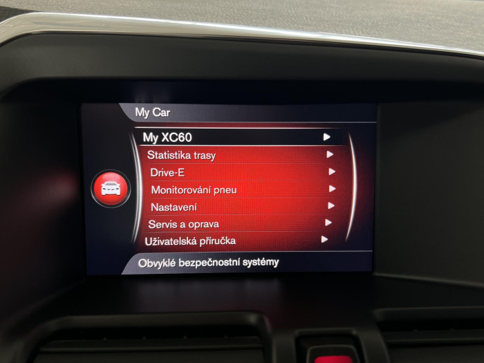 Volvo XC60 D4 AWD MOMENTUM AUT 2.4 d Momentum