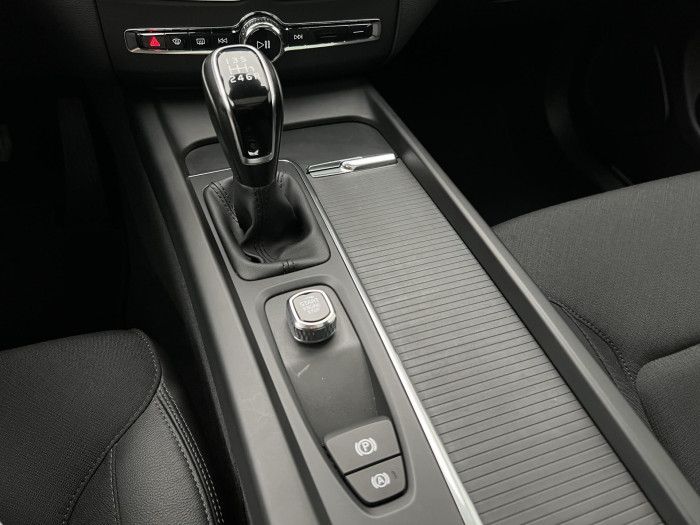 Volvo XC60 D3 MOMENTUM 1.maj. 2.0 d Momentum