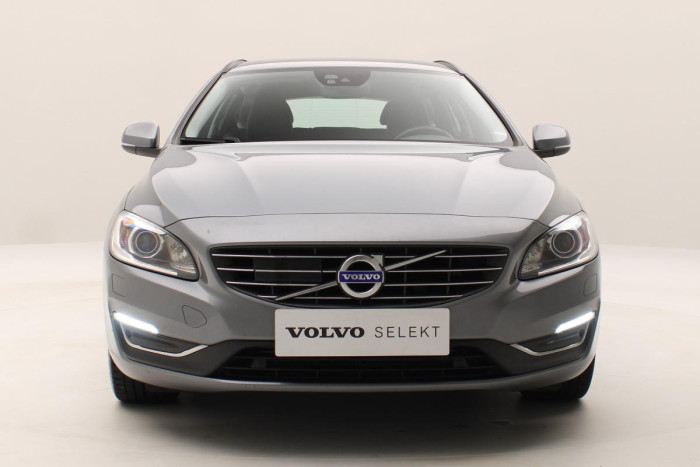 Volvo V60 D4 AWD MOMENTUM REZERVACE 2.4 d Momentum