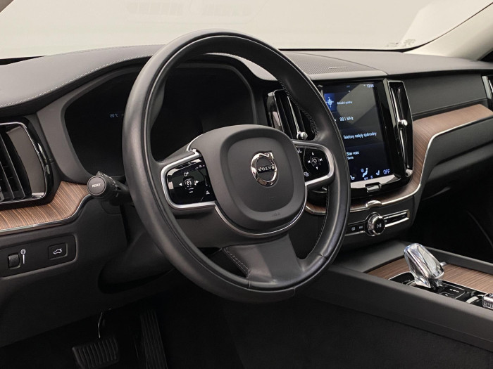 Volvo XC60 B4 AWD INSCRIPTION AUT CZ
