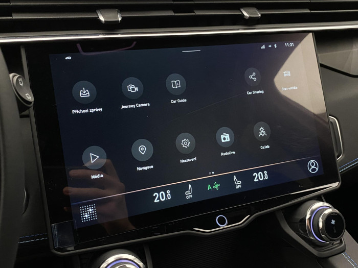 Lynk & Co 01 PHEV DCT REZERVACE