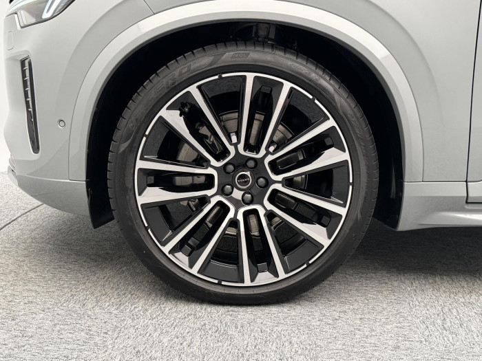 Volvo XC90 B5 AWD AUT BLACK EDITION ULTRA 2.0 Edition