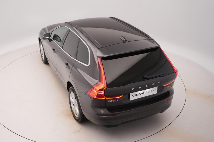 Volvo XC60 B4 AWD CORE 1.maj CZ