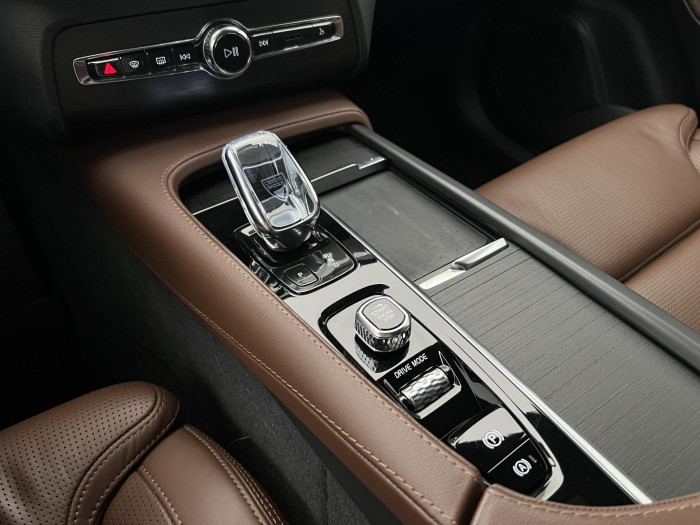 Volvo XC90 B5 AWD INSCRIPTION AUT CZ