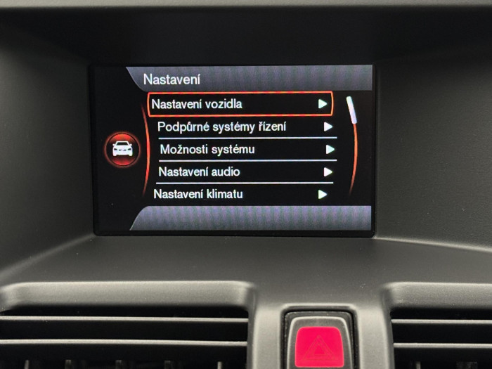 Volvo XC60 3.2 AWD MOMENTUM CZ 3.2 Momentum