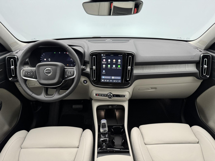 Volvo XC40 B4 AUT DARK ULTRA