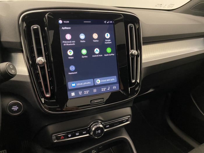 Volvo XC40 B3 AUT DARK PLUS